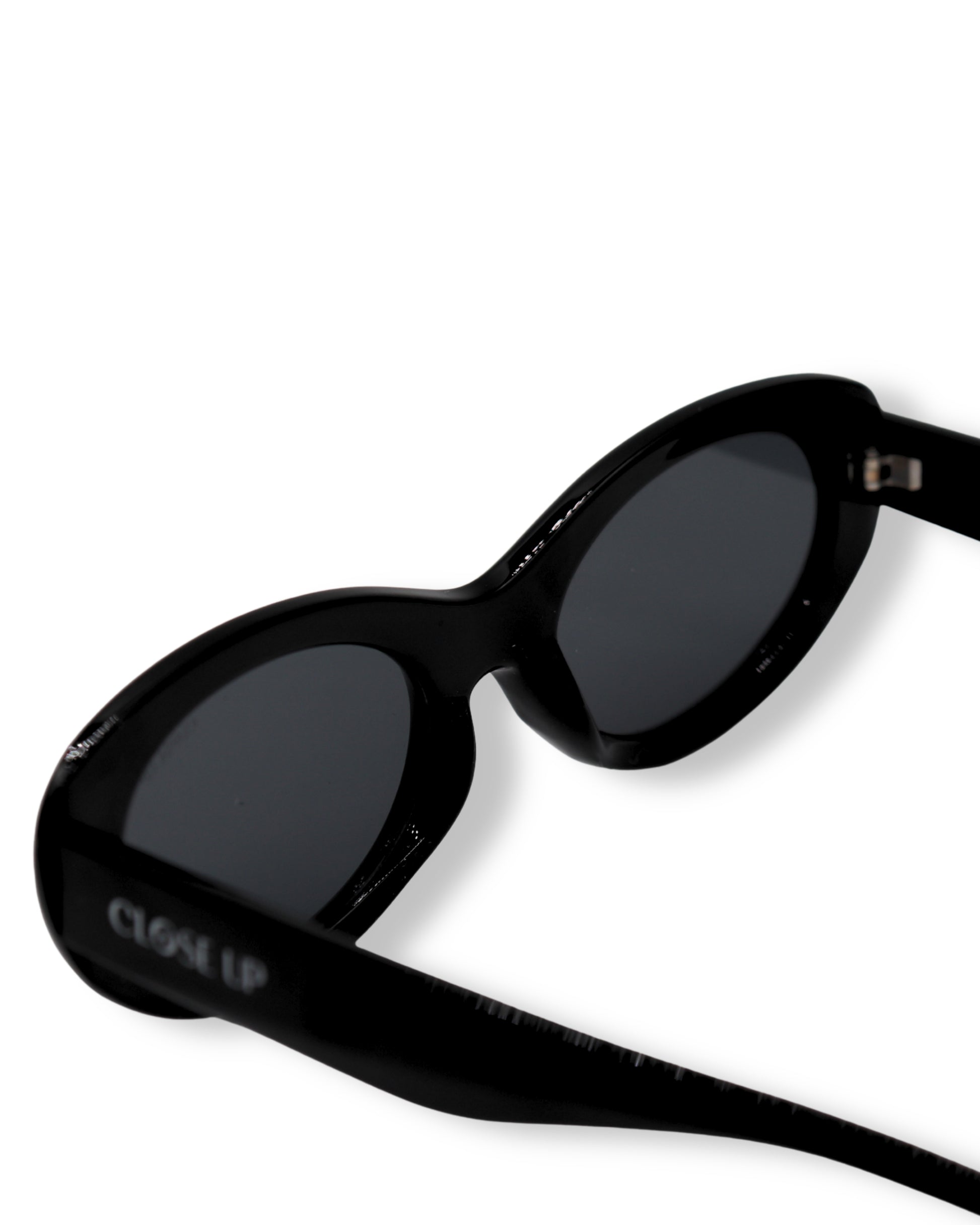 Close Up Sunglasses
