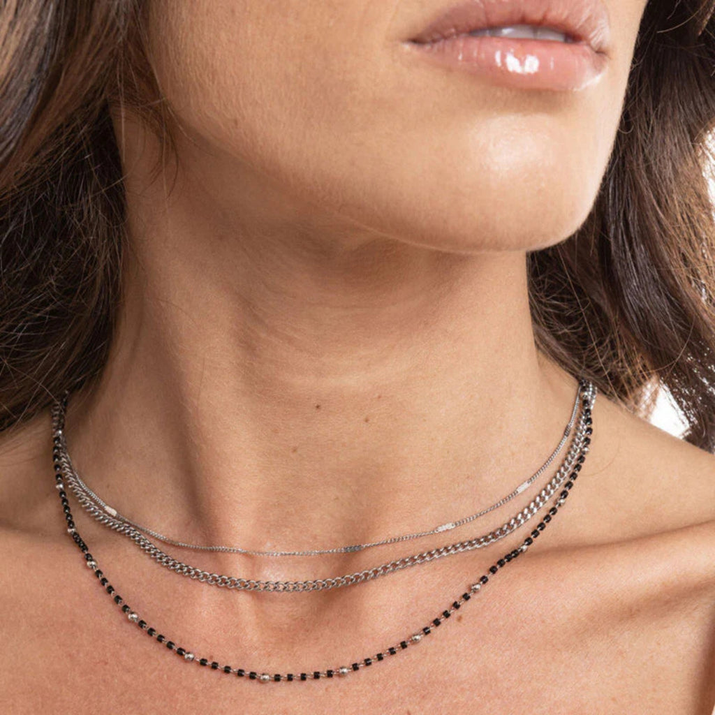 Collana Triplo Filo con perline nere Layers - Brand Gioielli