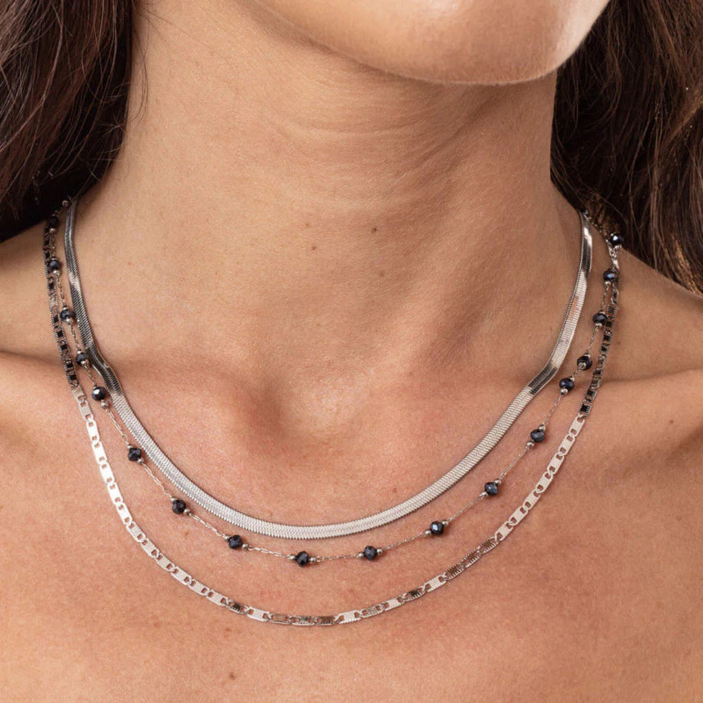 Collana Triplo Filo con cristalli neri Layers - Brand Gioielli