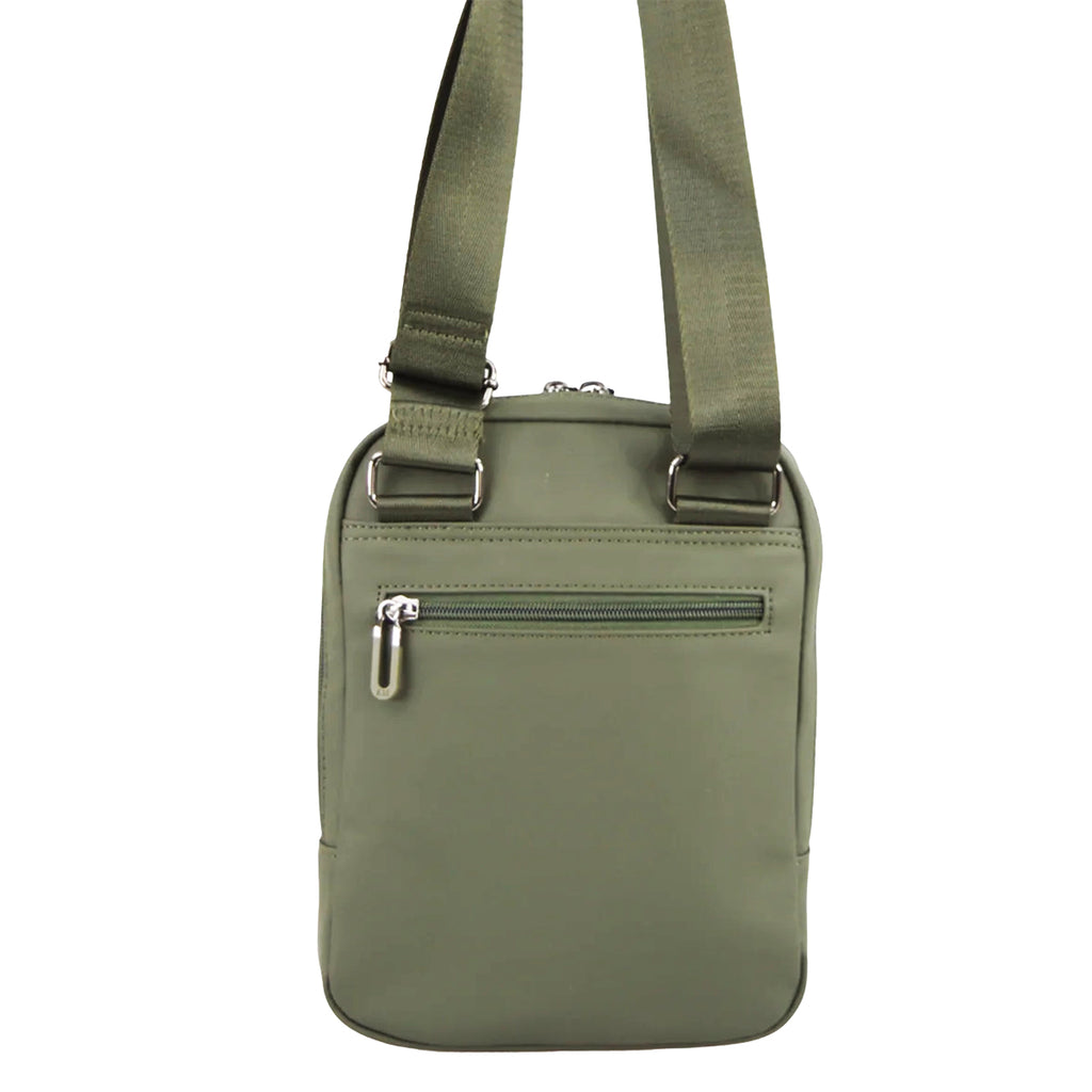 Tracolla Grande Aeronautica Militare AM552 Runway