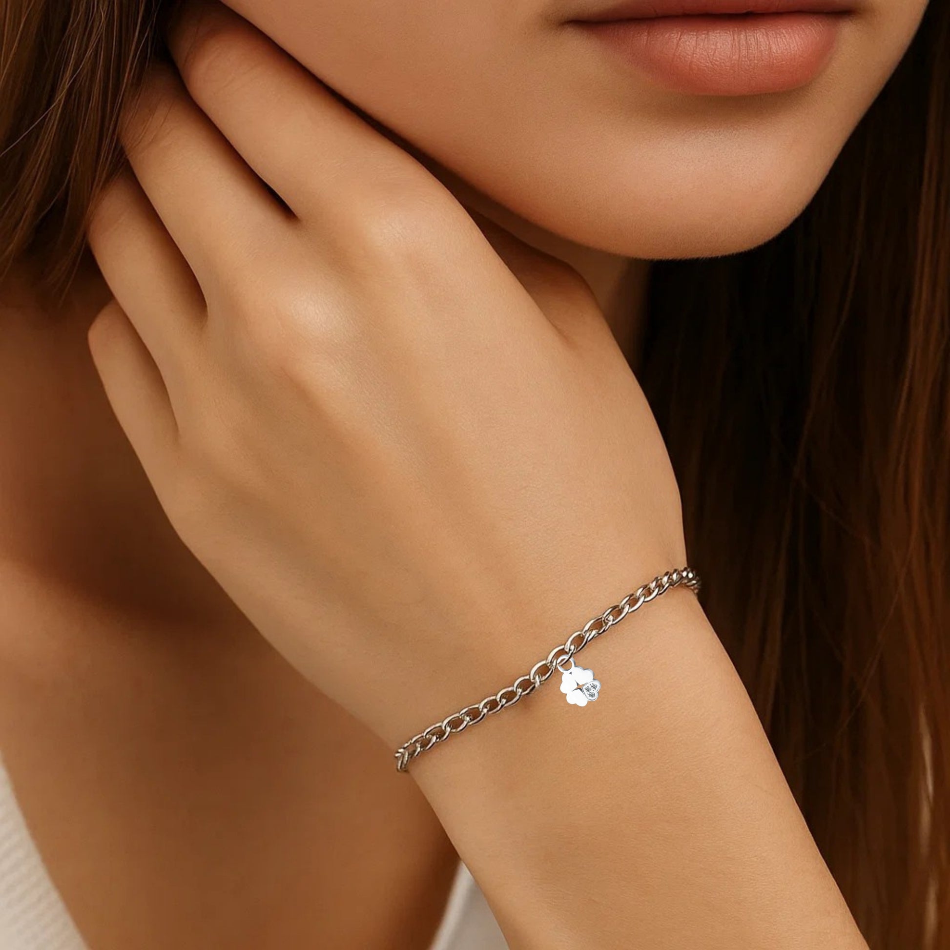 Mini Charm Quadrifoglio con cristalli - Brand Gioielli