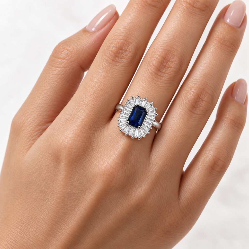 Anello Regolabile Royal Rettangolare con Raggi a Baguette 15mm in Argento 925