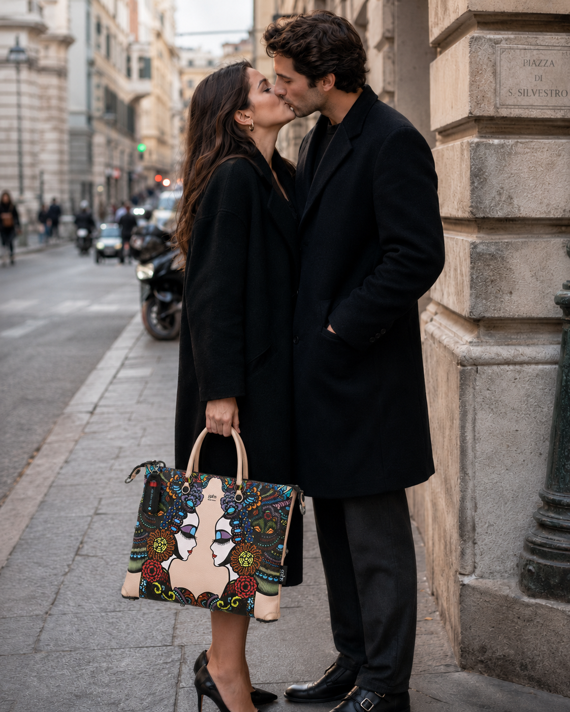 Borsa Gabs G3 PLUS Taglia M The Kiss Bag in vera pelle