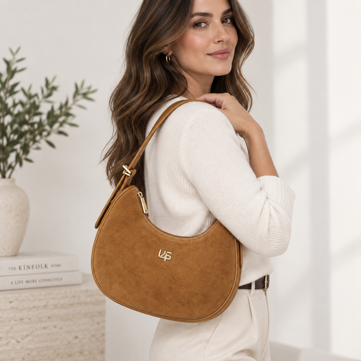 Borsa a spalla/tracolla Hobo 4US Cesare Paciotti Gabrielle Ecopelle Camoscio