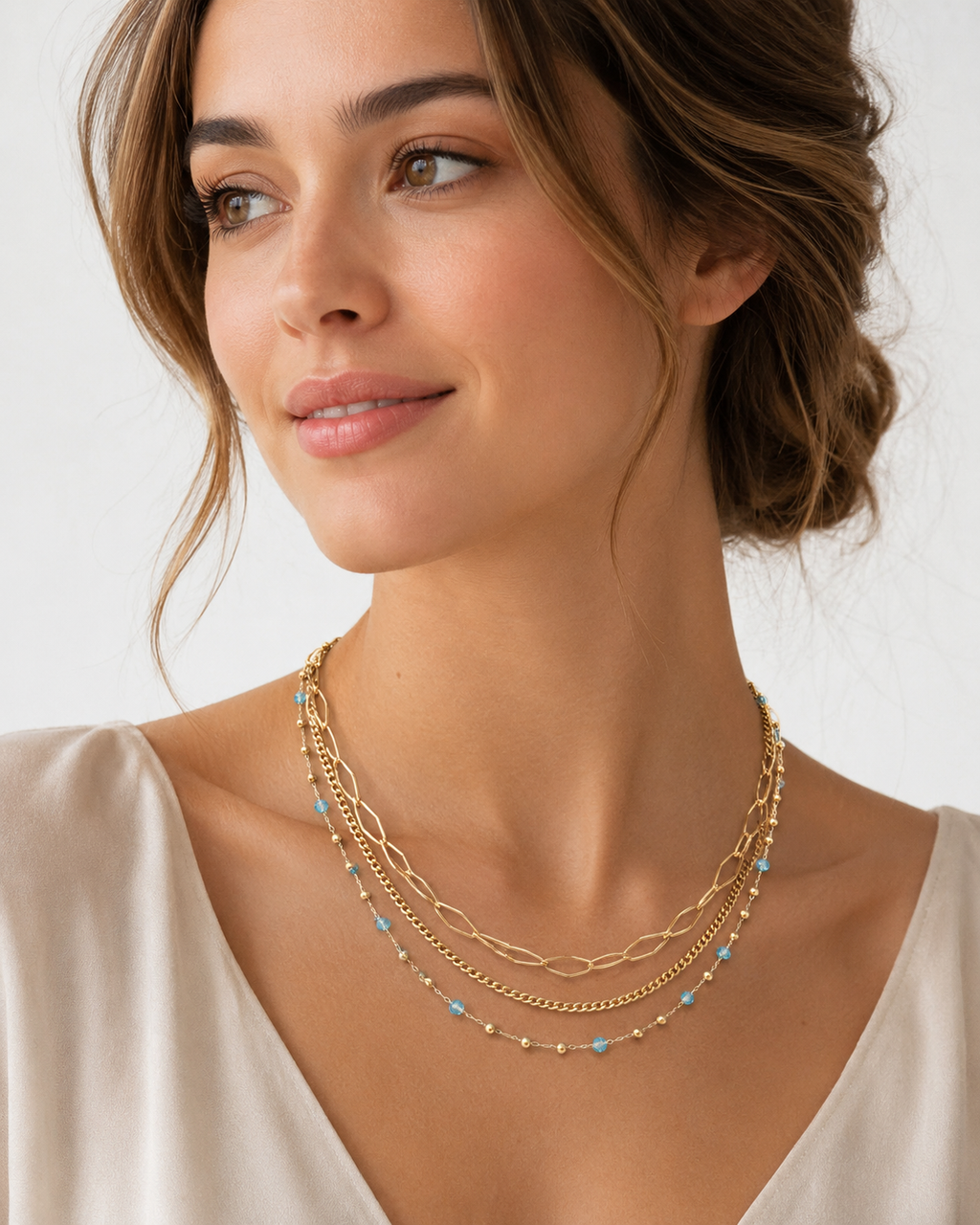 Collana Triplo Filo con Cristalli celesti Layers - Brand Gioielli