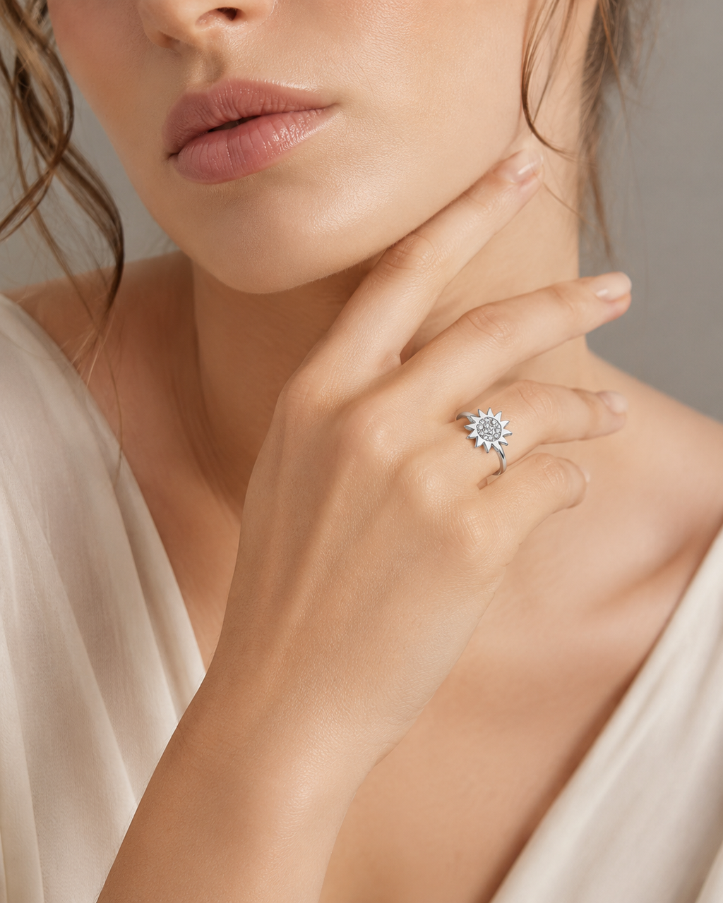 Anello Sole Cristalli in acciaio inox Shine - Brand Gioielli