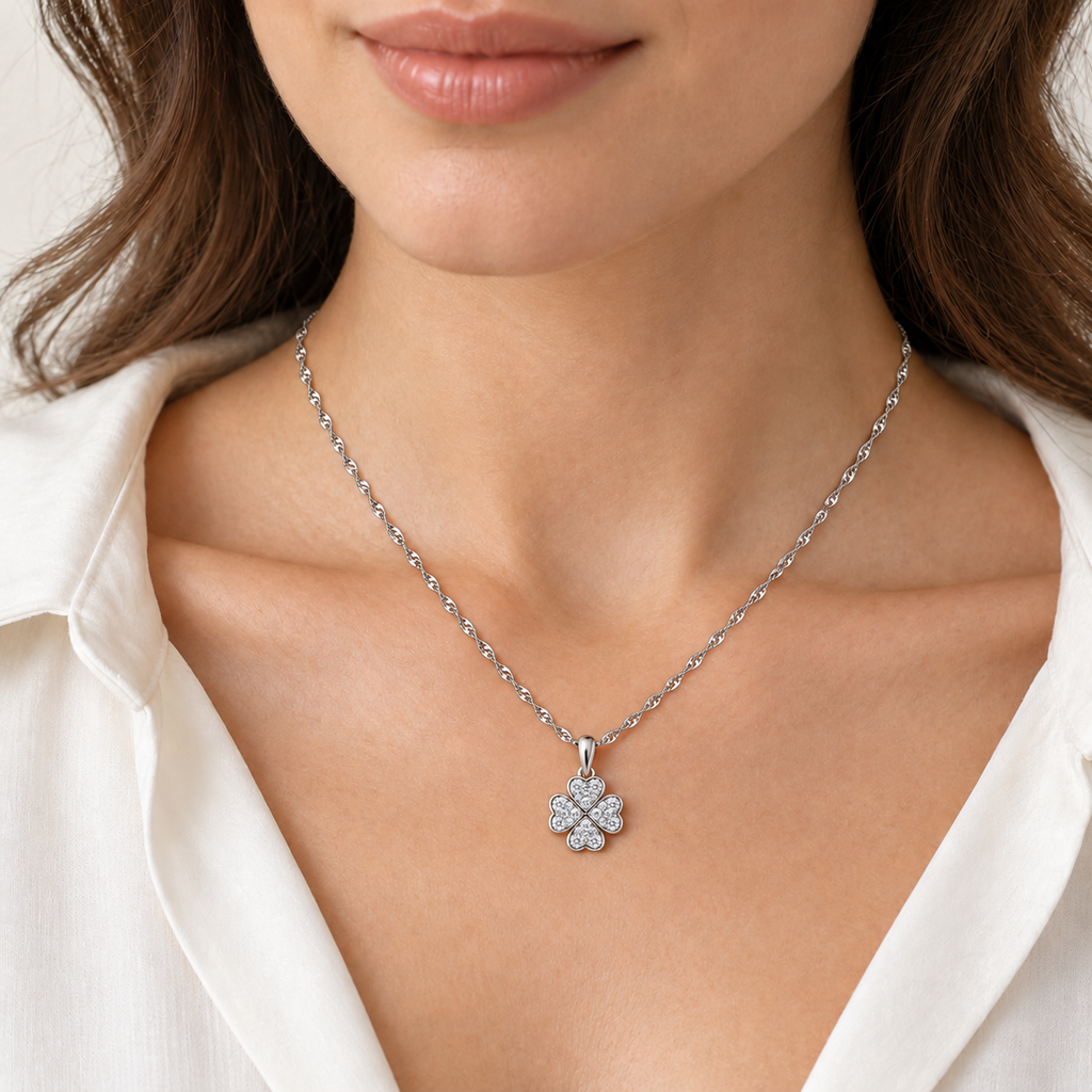 Collana con Ciondolo Quadrifoglio in Argento 925