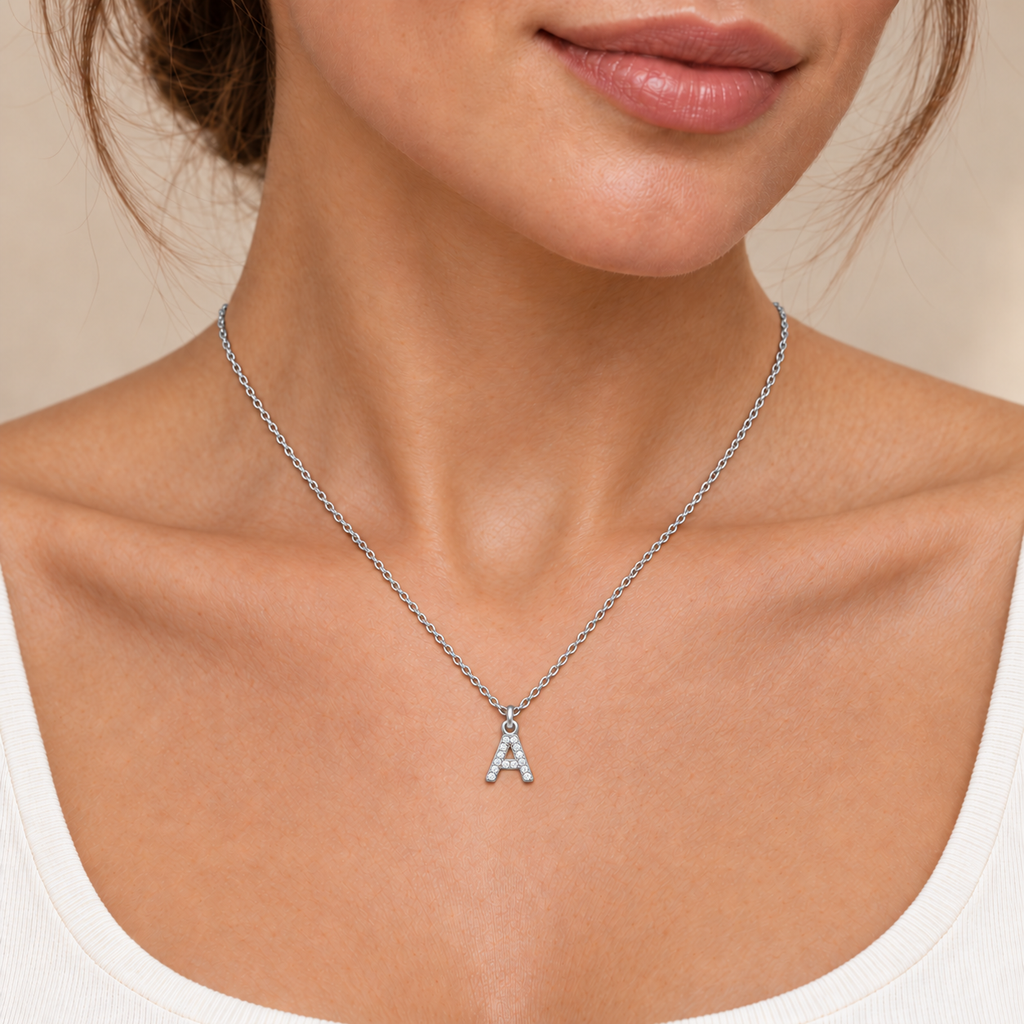 Collana Iniziale con strass in acciaio inox