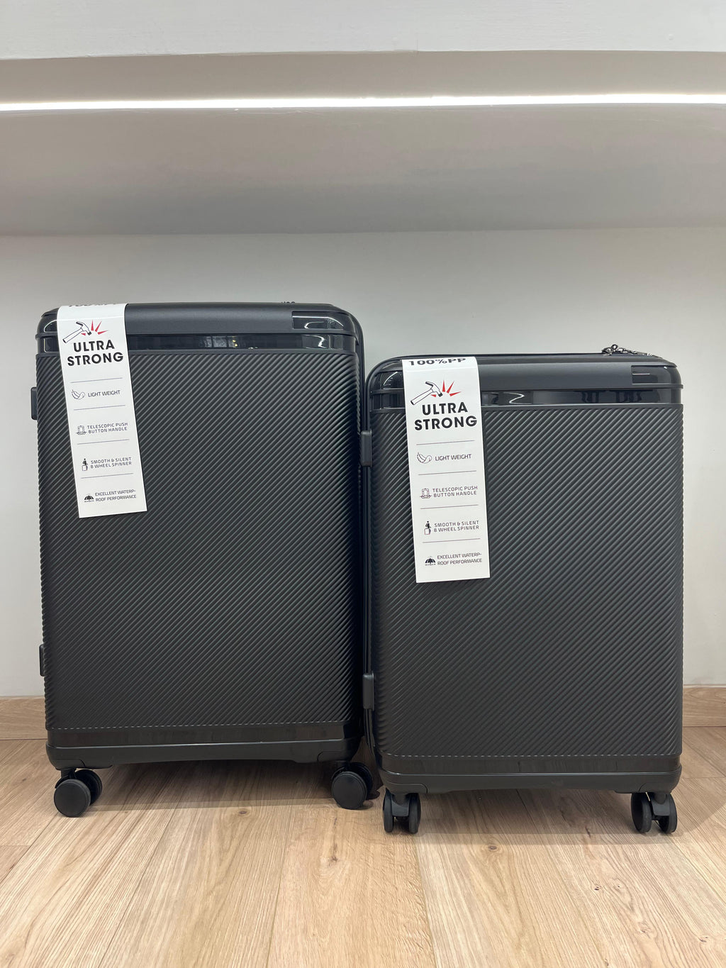 Trolley nero - 3 misure disponibili