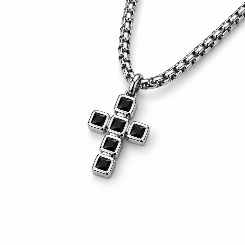 Collana da uomo con croce argento e 6 strass neri quadrati in acciaio inox