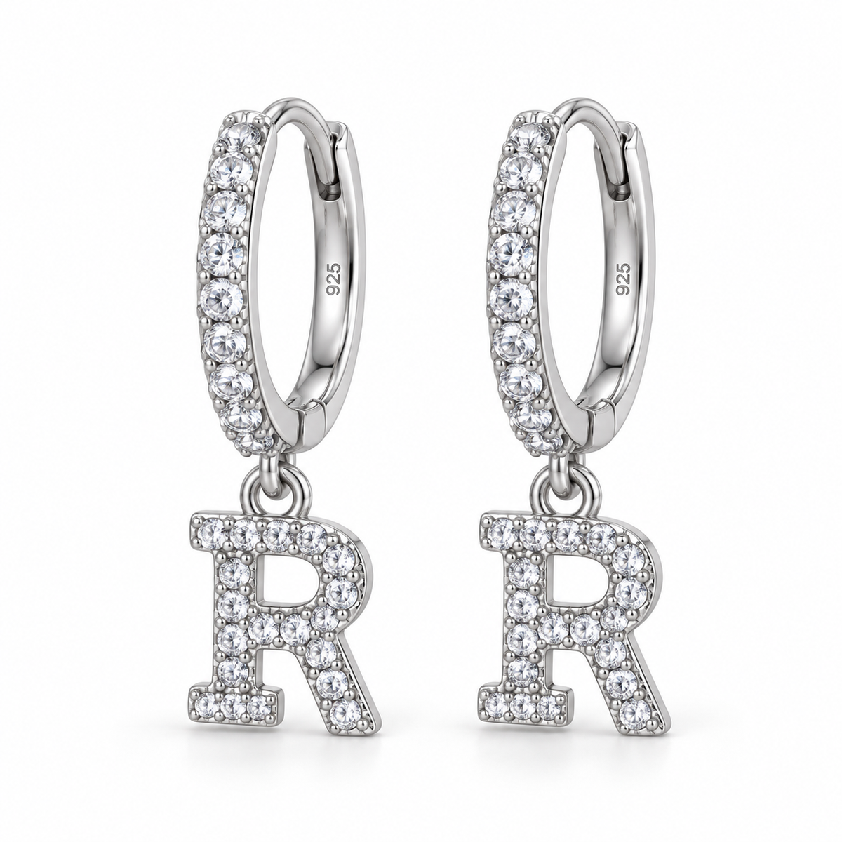 Brincos de Argola com Inicial com strass em Prata 925