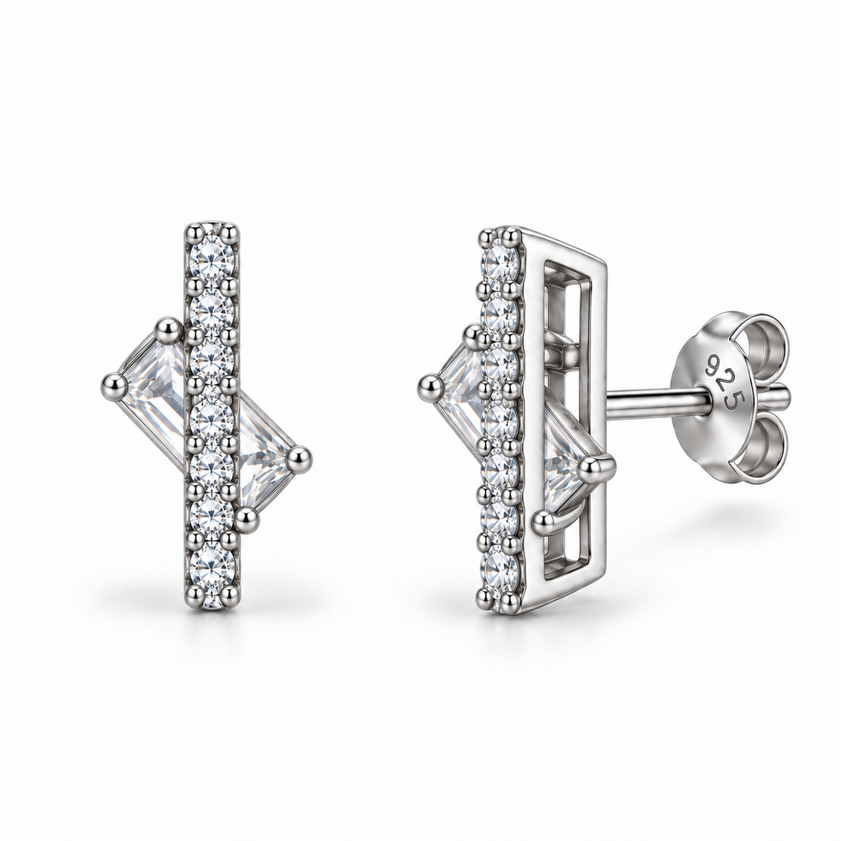 Orecchini a Lobo Incrociati in Argento 925 Rodiato con Baguette Pavé
