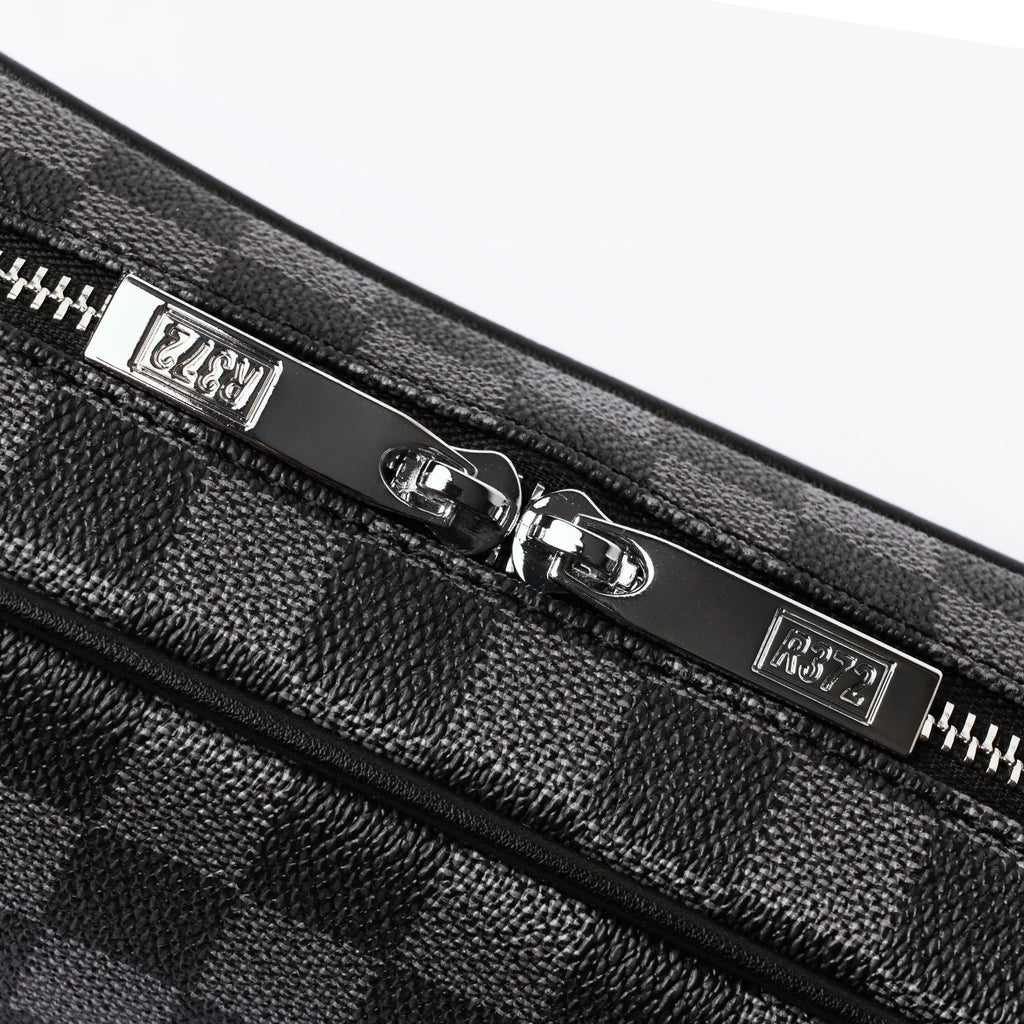 Pouch Bag P001 R372